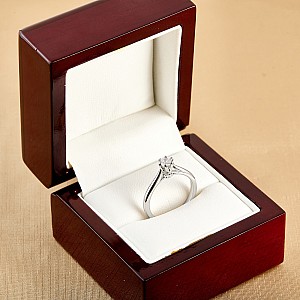 Inel de logodna din Aur Alb 14k cu Diamant Rotund certificat GIA i122004