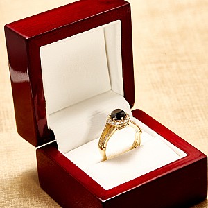 Inel de logodna Anturaj din Aur Galben 18k cu Diamant Negru si Diamante Incolore i122311DnDi